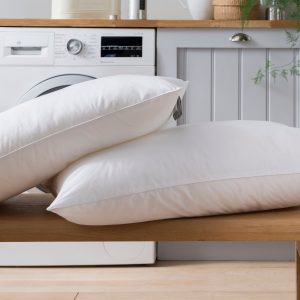 spundown_pillow_lifestyle