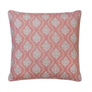 1093491-fig-geranium-fb-daisy-geranium-p-cushion-sml