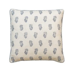 1094773-thyme-iris-on-linen-fb-daisy-iris-p-cushion-med