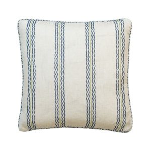1094860-rhubarb-iris-fb-daisy-iris-p-cushion-med
