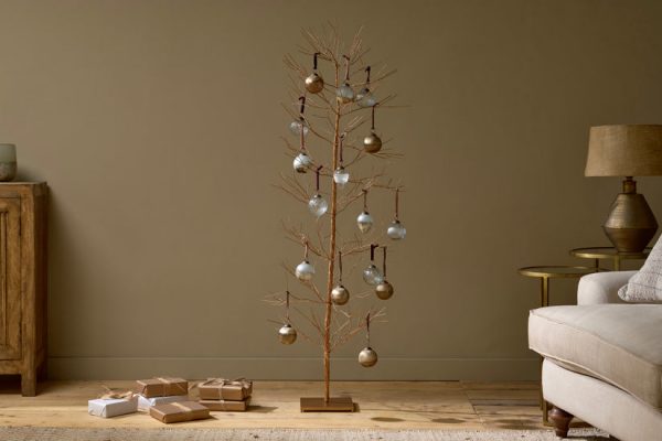 Charida-Base-Wire-Tree-Brass-Extra-Large-nkuku
