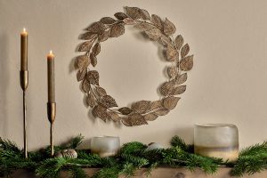 Charita-Wreath-Antique-Brass-nkuku