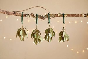 GB10-GB1001-Geeti-Baubles-Soft-Green-_set-of-4_-nkuku-1