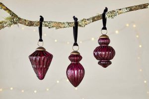MB90-MB9001-ManipurBaubles-Ruby-_setof3_-nkuku-1