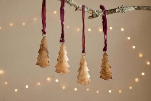 MB92-MB9201-MishtiTreeBaubles-_setof4_-nkuku-1