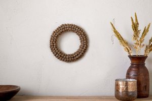 MW33-MW3301-Madhi-Wire-Ball-Wreath-Brass-Small-nkuku-1