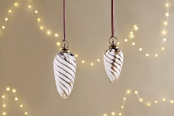 Maran-Giant-Bauble-Gold-Cream-nkuku