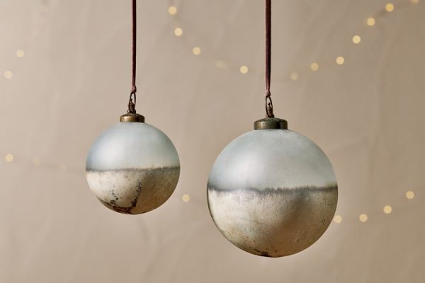 Ngolo-Giant-Bauble-nkuku