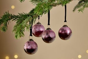 Pannee-Round-Baubles-Ruby-Set-of-4-nkuku