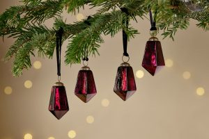 Ratnam-Baubles-Ruby-Large-Set-of-4-nkuku