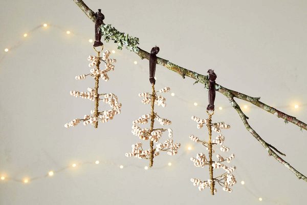 TB61-TB6101-TanuMangoWoodBeadedBaubles-Brass_Natural-Setof3-nkuku-1