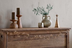 TG31-TG3101-TanuMangoWoodBeadedGarland-Brass_Natural-nkuku-1