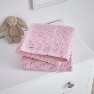 cellular_blanket_pink