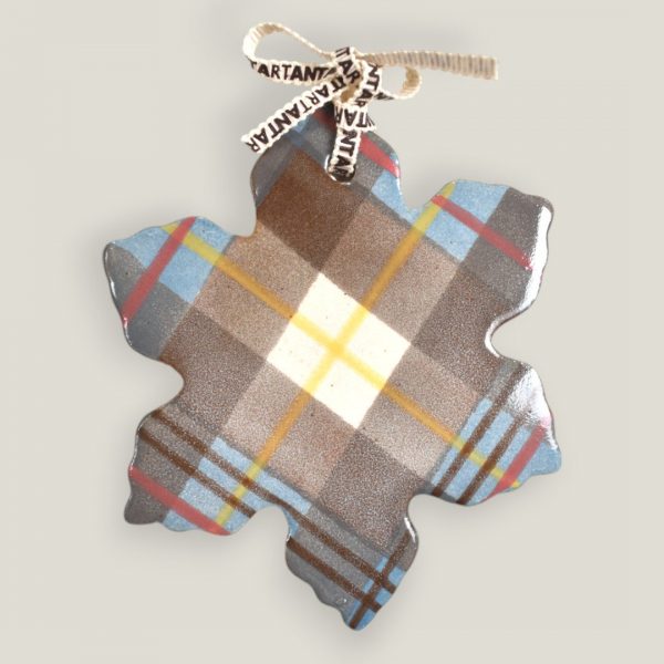 ANTA_Scotland_Ceramicdecoration_IsobelAnderson_LargeSnowflake