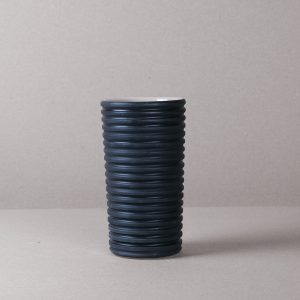 Black_Ridged_Vase_ANTA_Scotland_01