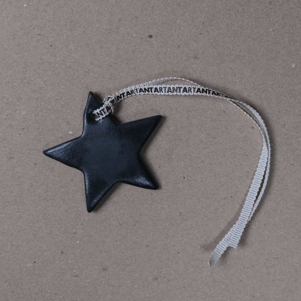 Black_Star_Decoration_ANTA_Scotland_01-12