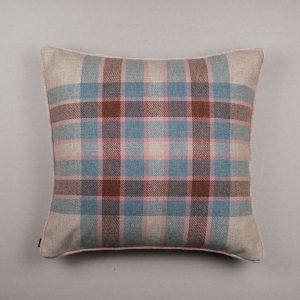 Flora_Stewart_Tweed_Cushion_ANTA_Scotland_01