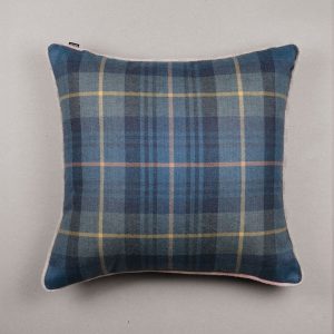 Guy_Finlayson_Tweed_Cushion_ANTA_Scotland_01