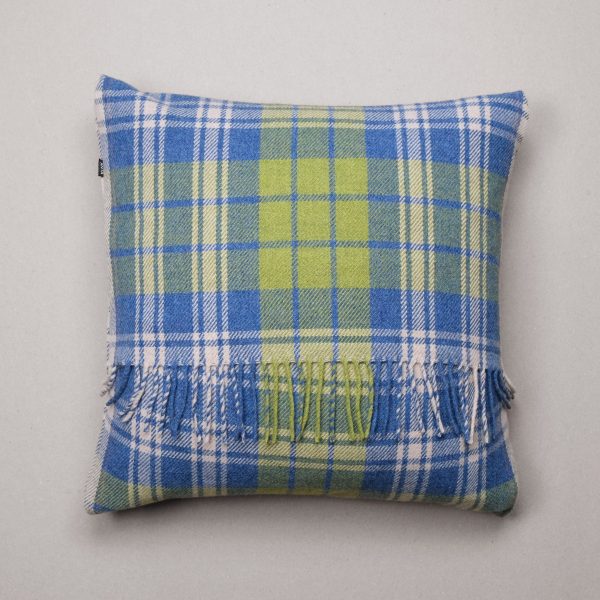 Robbie_Clunes_Throw_Cushion_ANTA_Scotland_01