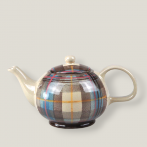 anderson-small-teapot-PhotoRoom
